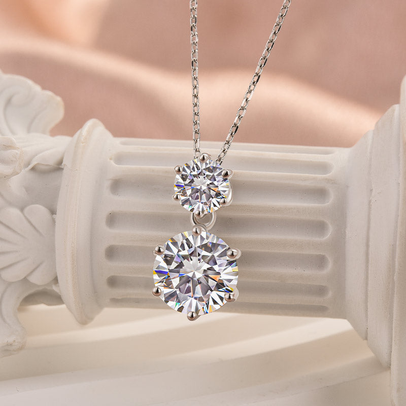 Velirella Moissanite 3.8 Ct Round Cut White Gold Pendant Necklace - Velirellajewelry
