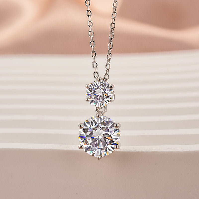 Velirella Moissanite 3.8 Ct Round Cut White Gold Pendant Necklace - Velirellajewelry