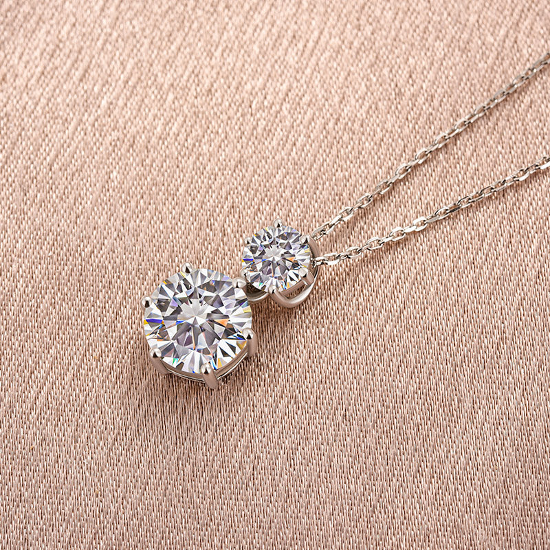Velirella Moissanite 3.8 Ct Round Cut White Gold Pendant Necklace - Velirellajewelry