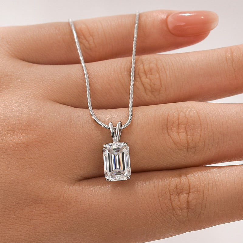 3.5Ct Emerald Cut Moissanite & Simulated Diamond Necklace - Velirellajewelry