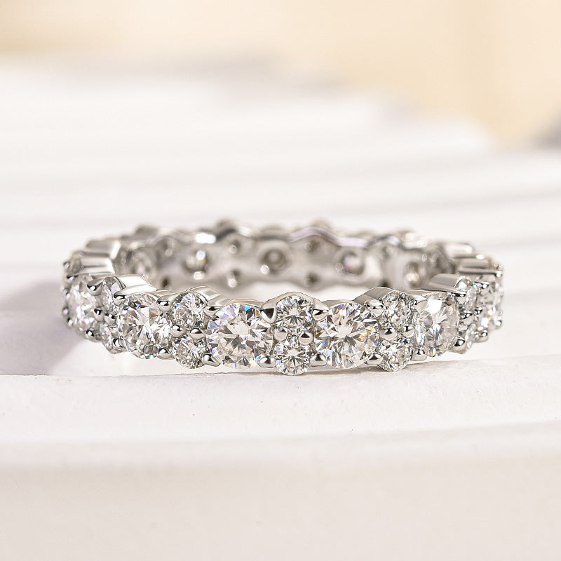 Velirella Moissanite 2.5 Ct Round Cut Full Wedding Band for Women - Velirellajewelry