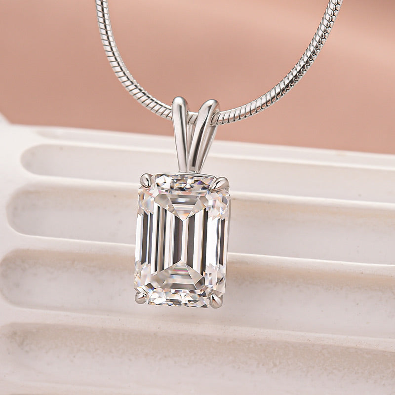 3.5Ct Emerald Cut Moissanite & Simulated Diamond Necklace - Velirellajewelry