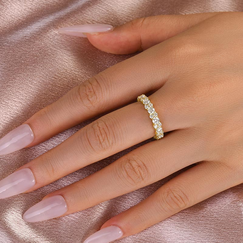 Velirella Moissanite 2.5 Ct Round Cut Full Wedding Band for Women - Velirellajewelry