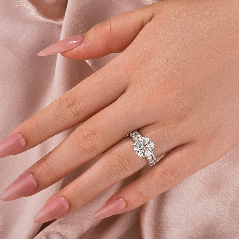 4.0Ct Round Cut White Gold Moissanite Diamond Wedding Ring - Velirellajewelry
