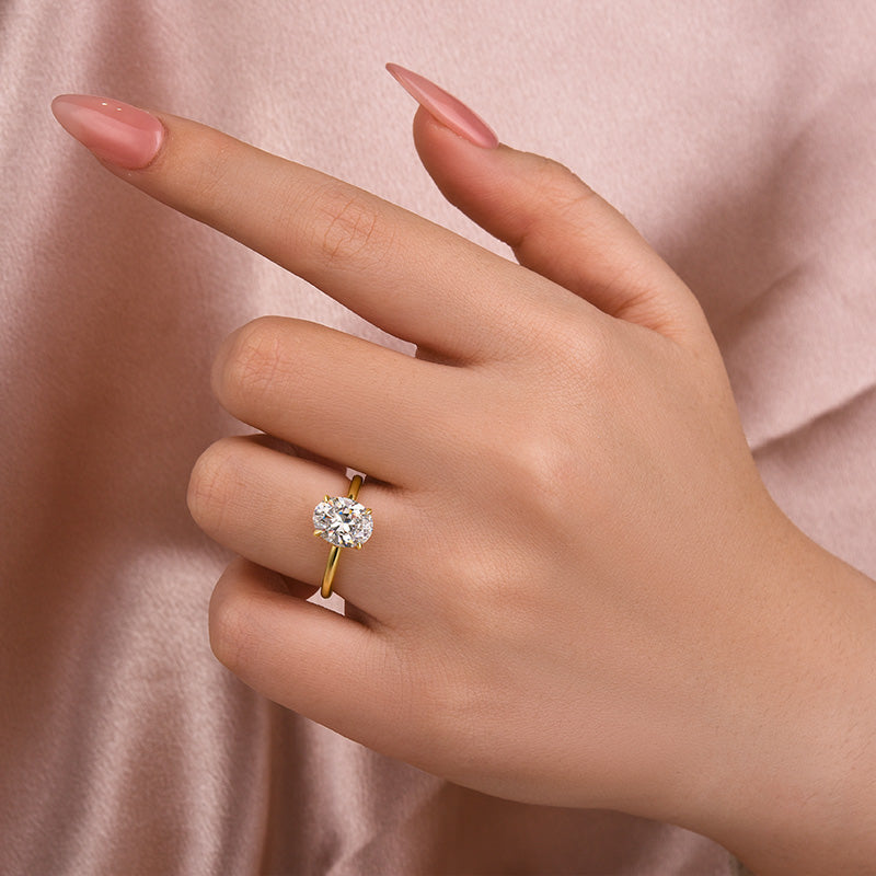 Velirella Sparkle Moissanite 2.0 Carat Oval Cut Engagement Ring In Brass - Velirellajewelry