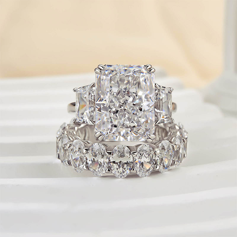Velirella Luxurious Three Stone Radiant Cut Wedding Set In Brass - Velirellajewelry