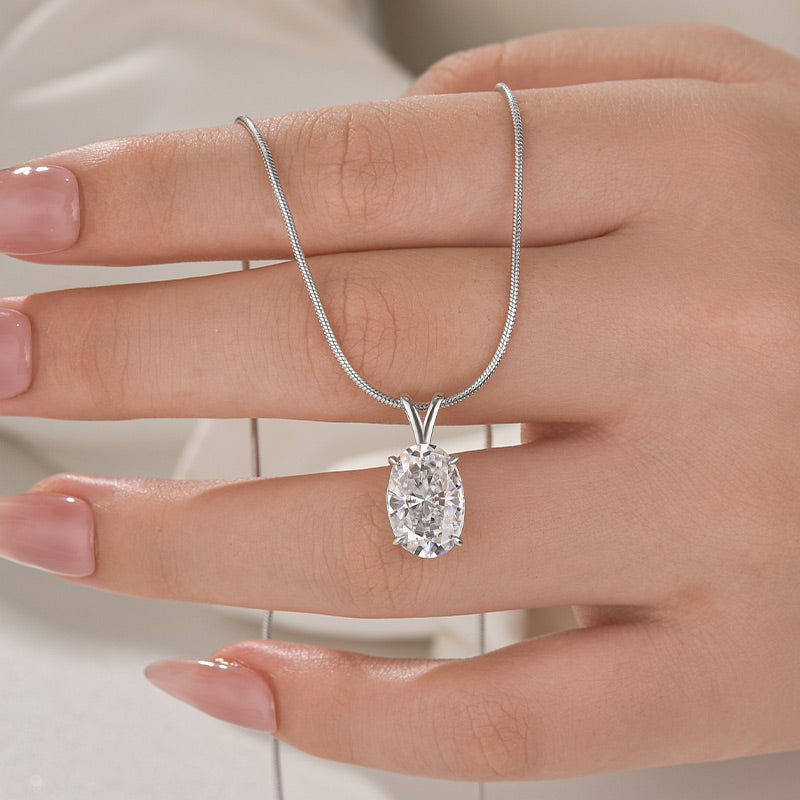 4.0Ct Oval Cut Simulated & Moissanite Diamond Pendant Necklace - Velirellajewelry