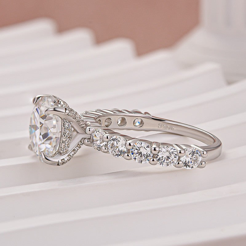 Moissanite 3.0Ct Round White Gold Engagement Ring - Velirellajewelry