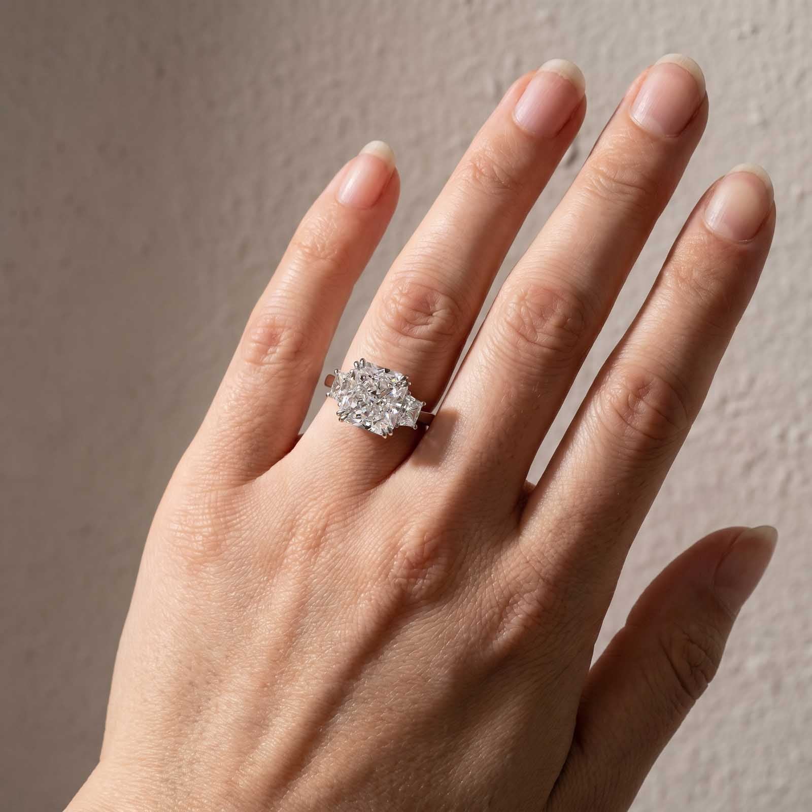  12.0Ct/6.5Ct Radiant Cut Crushed Ice Hybrid Three Stone Engagement Ring Travel Ring