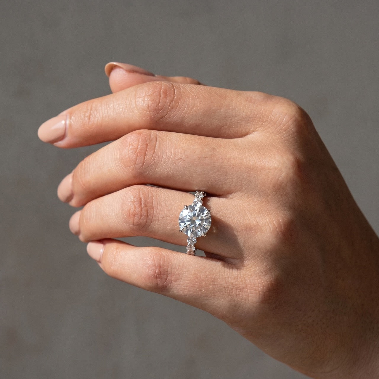Moissanite 4.0/3.0 Carat Round Cut Ring For Everyday Wear Travel Ring