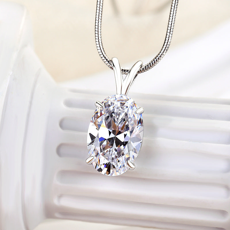 Elegant 4.0Ct Oval Cut Simulated & Moissanite Diamond Pendant Necklace For Women