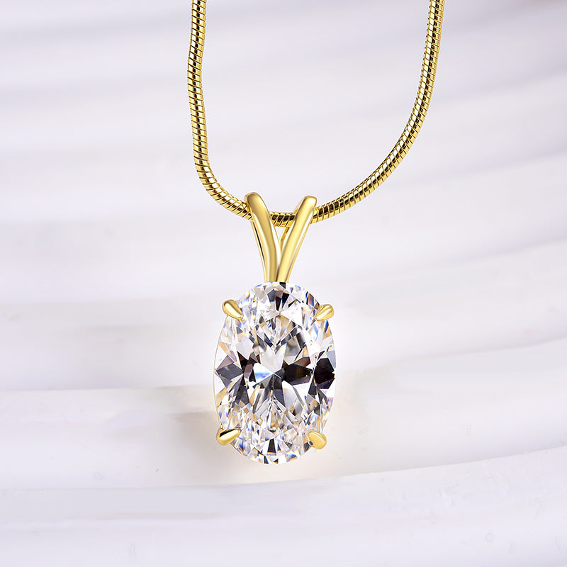 Elegant 4.0Ct Oval Cut Simulated & Moissanite Diamond Pendant Necklace For Women