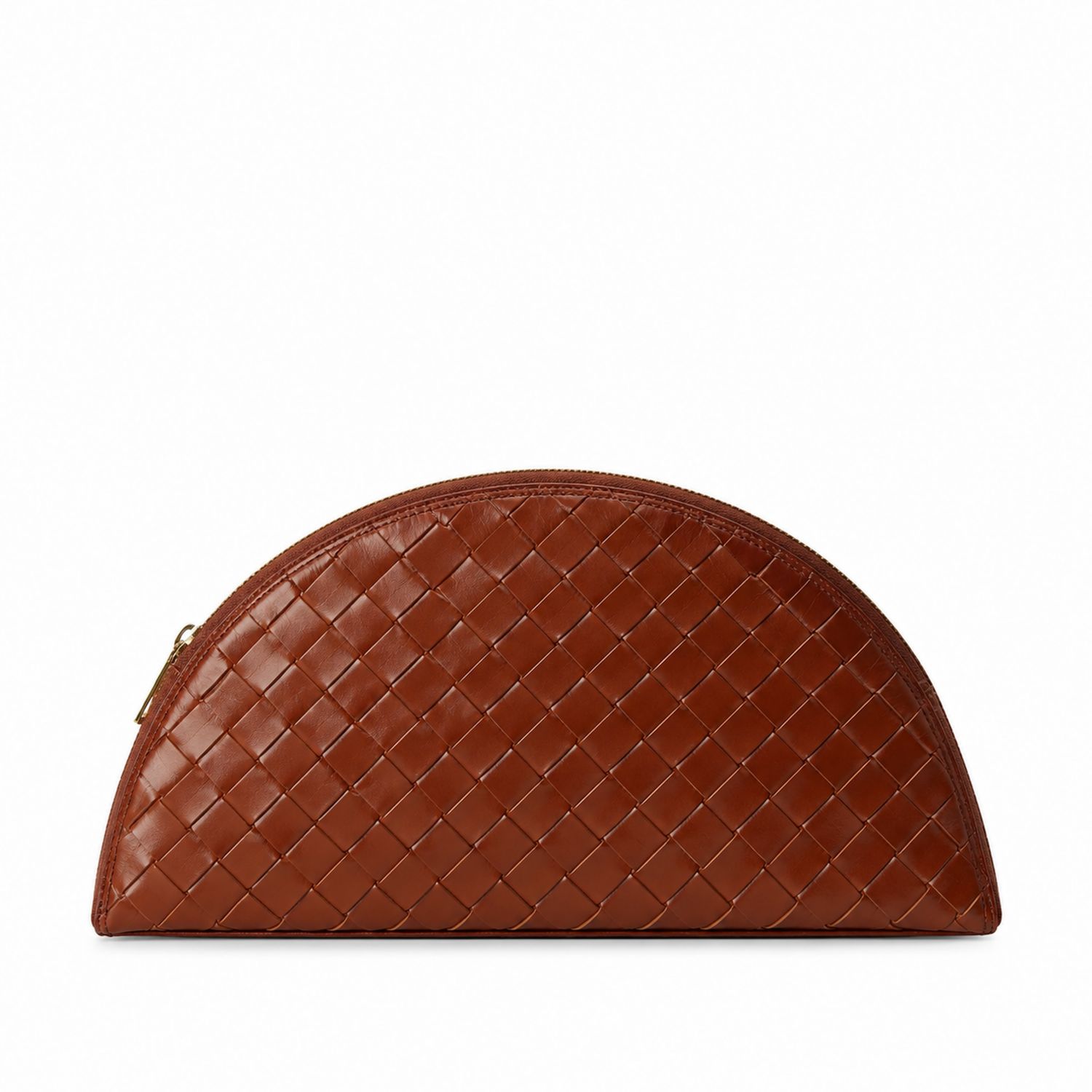Bolso Clutch Semicircular Trenzado Marrón