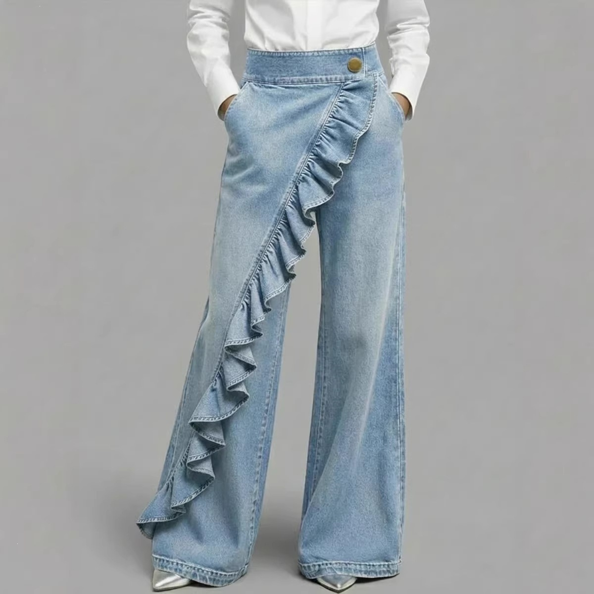 Women's retro high-waisted jeans, stylish and versatile