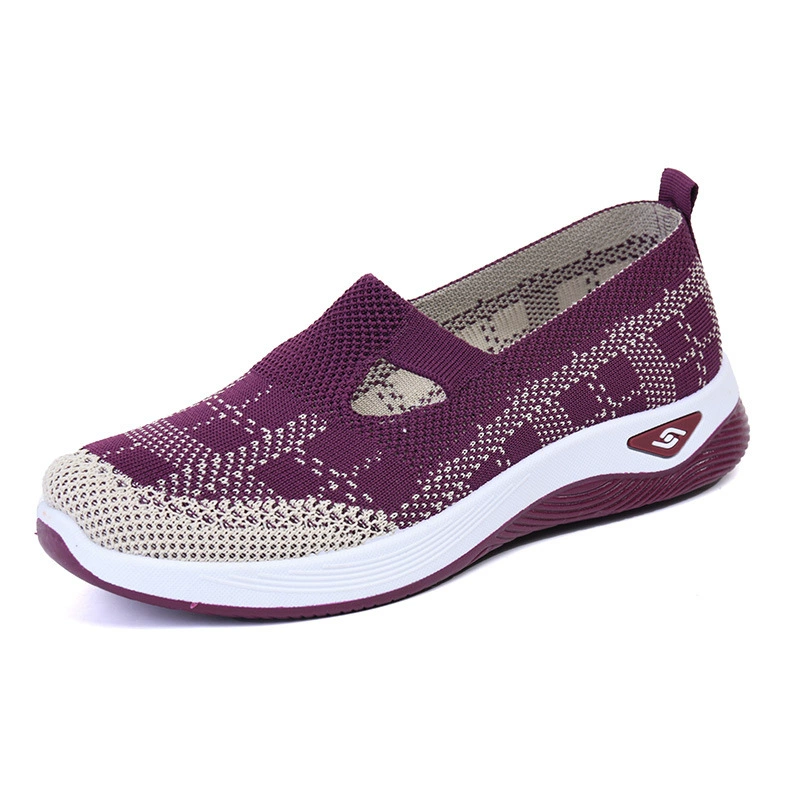 Women Can’t Get Enough of These Cozy Walking Shoes