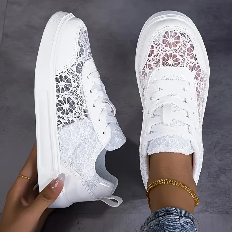 Women's mesh sports sneakers for everyday wear