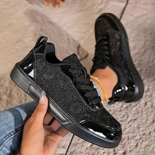Women's mesh sports sneakers for everyday wear