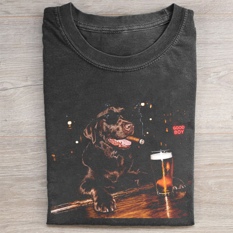 Silly Chocolate Labrador Retriever Drinking Beer Graphic T-shirt