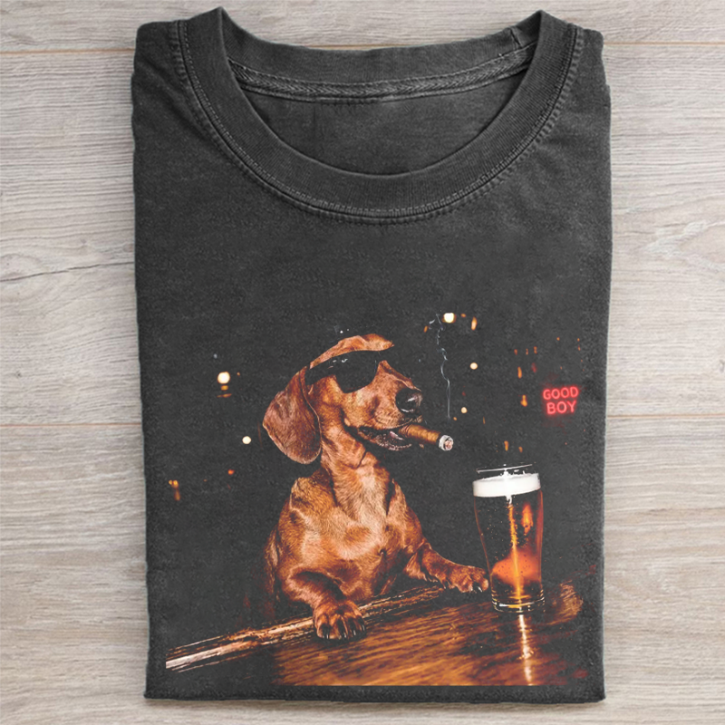 Silly Dachshund Drinking Beer Graphic T-shirt