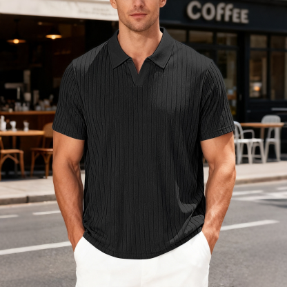 Casual, breathable striped shirt with a collar, made of terry jacquard fabric.
