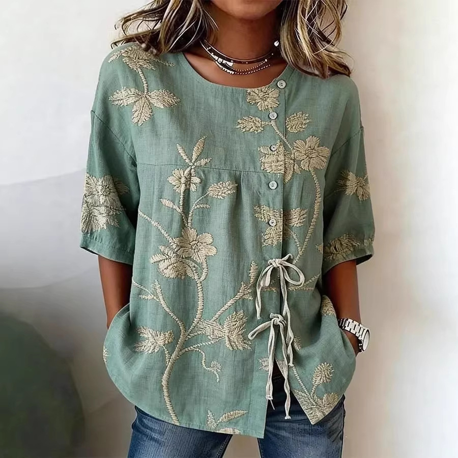 Women's 3D Floral Pullover Top in Green &ndash; Editorial Shot