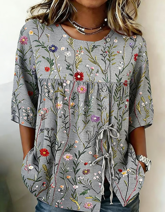 Women's 3D Floral Pullover Top in Gray &ndash; Styled Casual Outfit