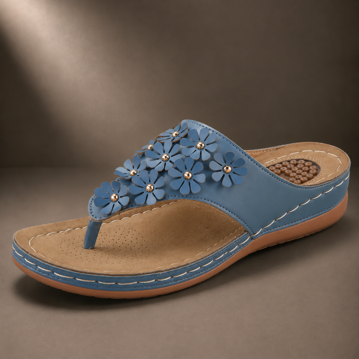 Women's orthopedic flip-flops with arch support, non-slip and breathable.