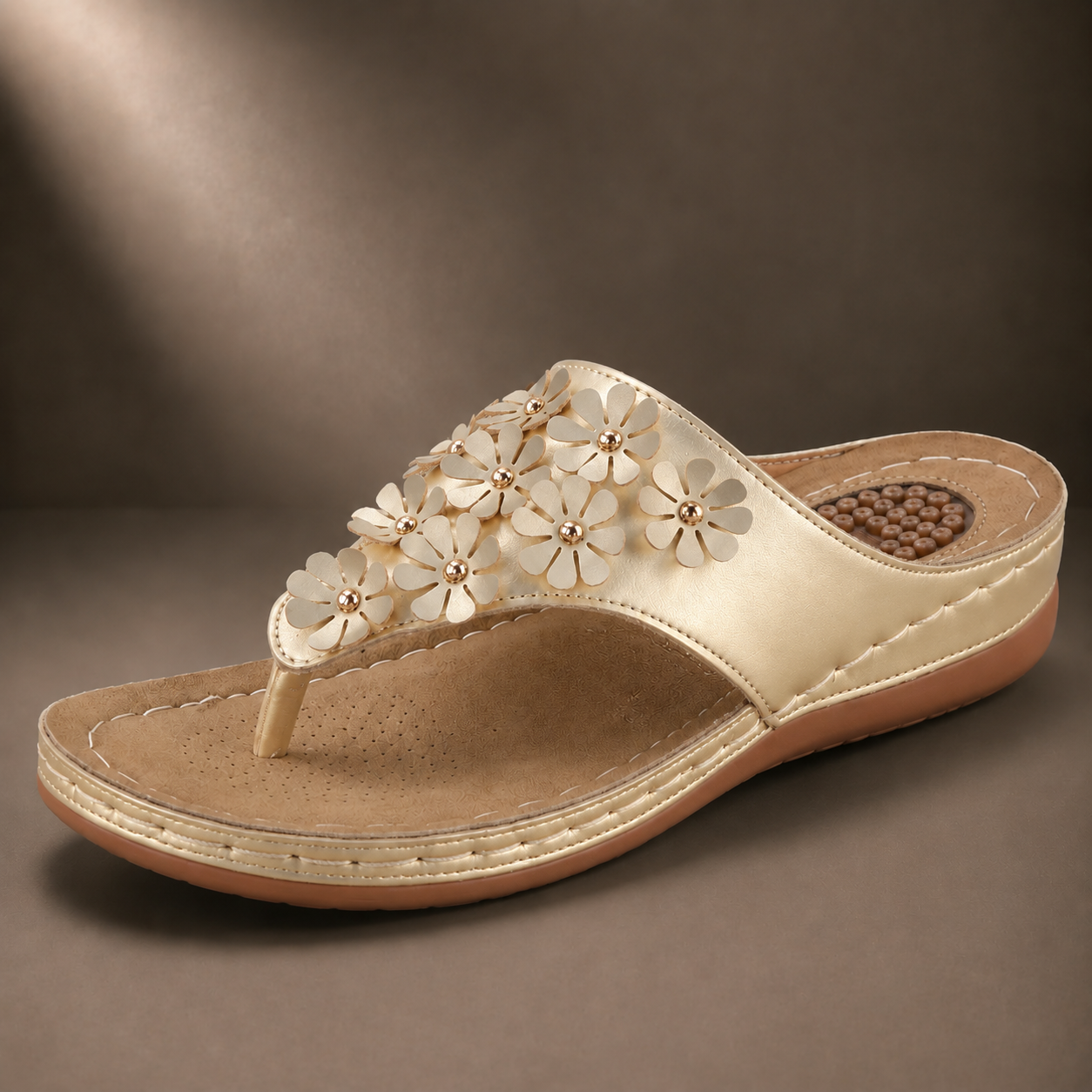 Women's orthopedic flip-flops with arch support, non-slip and breathable.