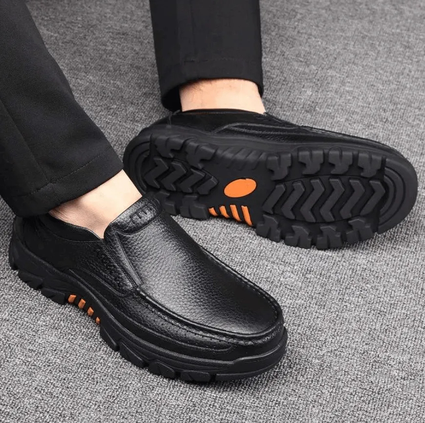 ⏰Limited Time Offer--50% OFF 🎉Men's waterproof and non-slip soft insole corrective leather shoes