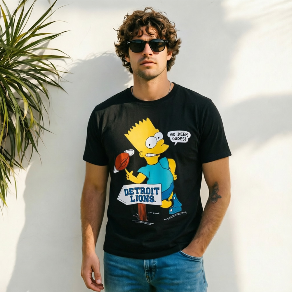 Football-Inspired Cartoon Graphic Athletic Streetwear T-Shirt – Casual Short Sleeve Tee