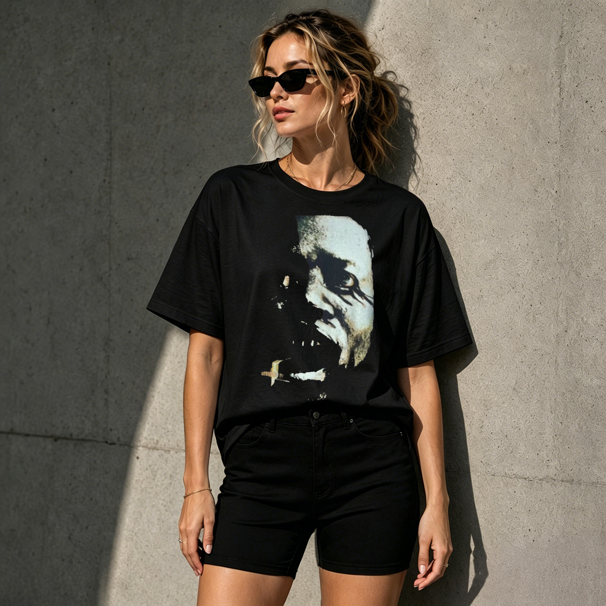 Resident Evil Nightmare Face Graphic T-Shirt – Vintage Horror Game Streetwear Tee