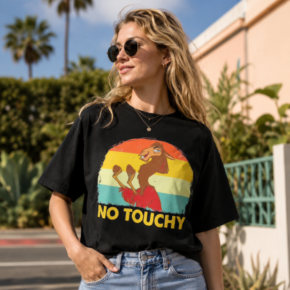 Retro Sunset Animal Graphic T-Shirt – Black Oversized Streetwear Tee with “No Touchy” Slogan Print