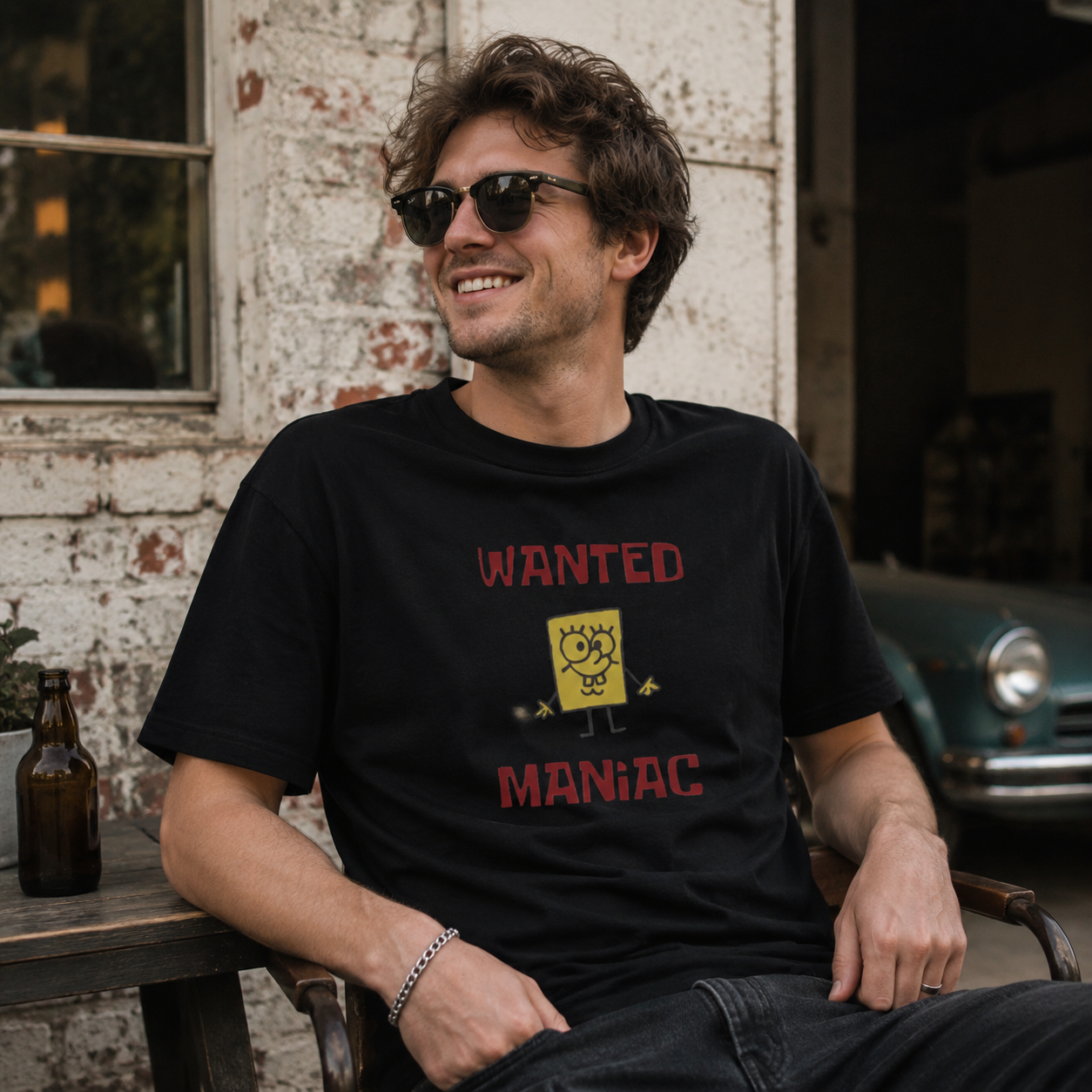 Retro “Wanted Maniac” Cartoon Character Graphic T-Shirt – Casual Streetwear Cotton Tee