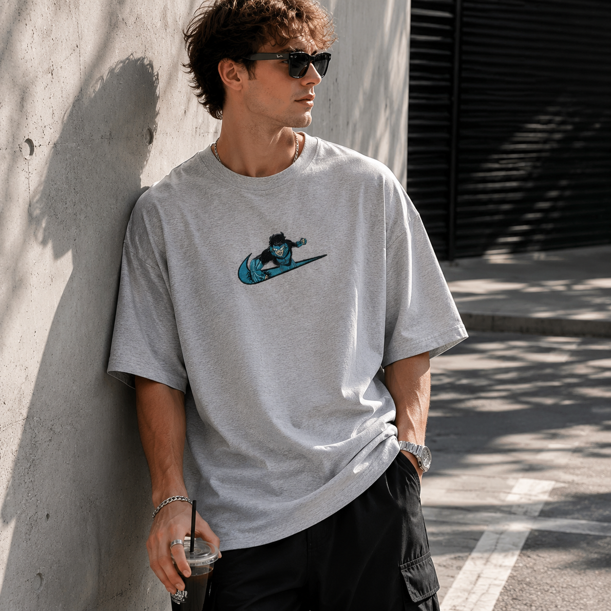 Minimalist Oversized Streetwear T-Shirt – Sport-Inspired Chest Graphic Embroidery Tee