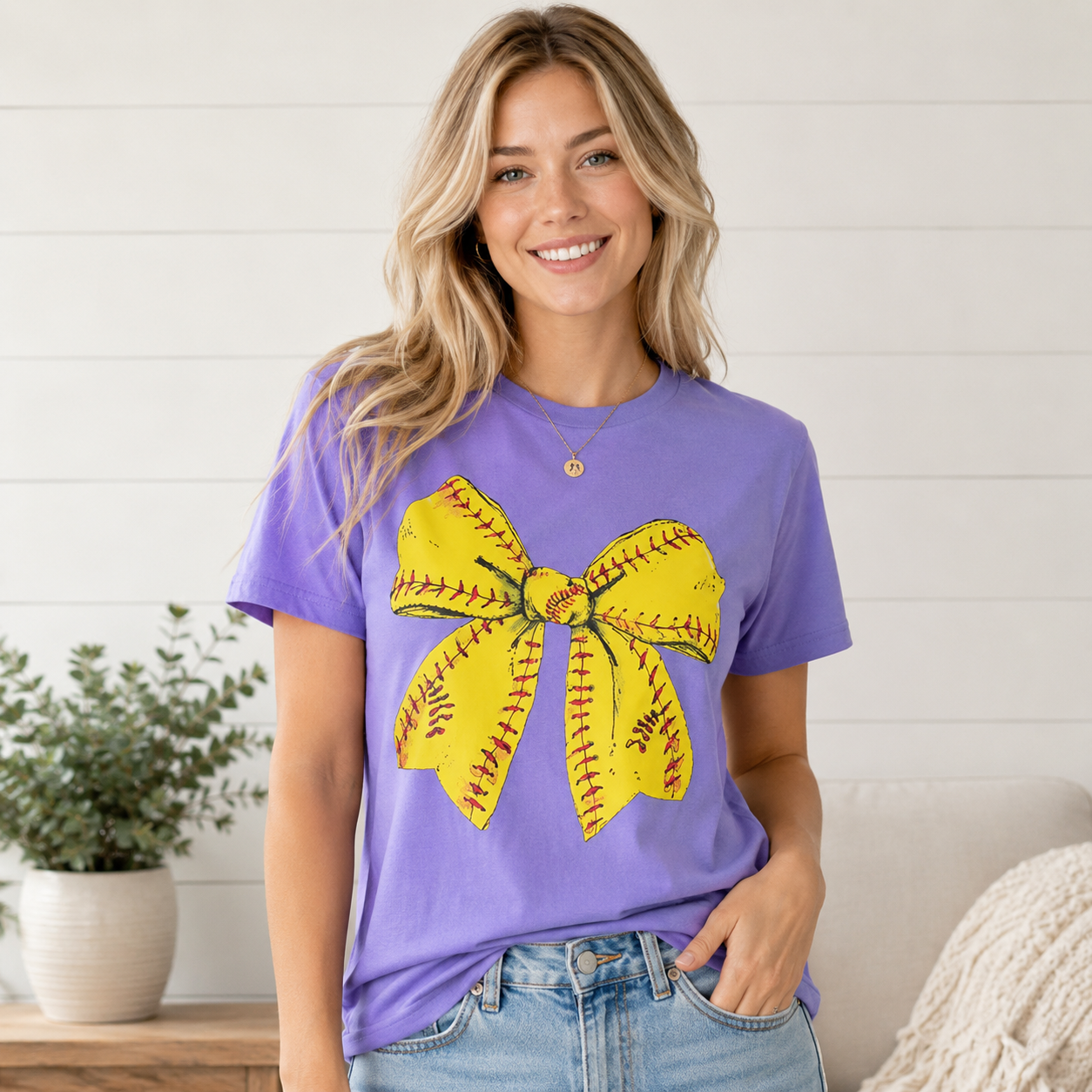  Comfortable Sports T-Shirt with Softball Bow Pattern