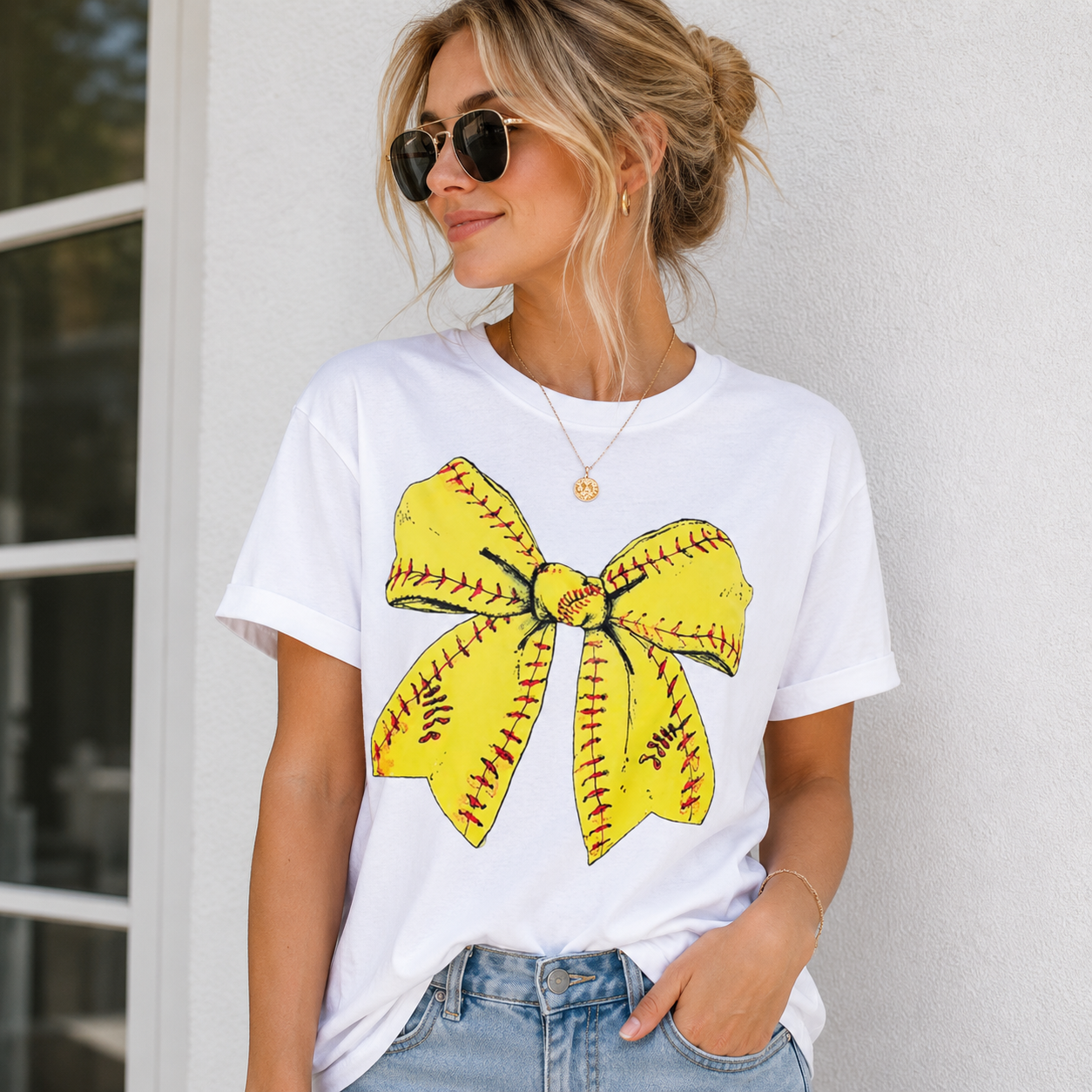  Comfortable Sports T-Shirt with Softball Bow Pattern