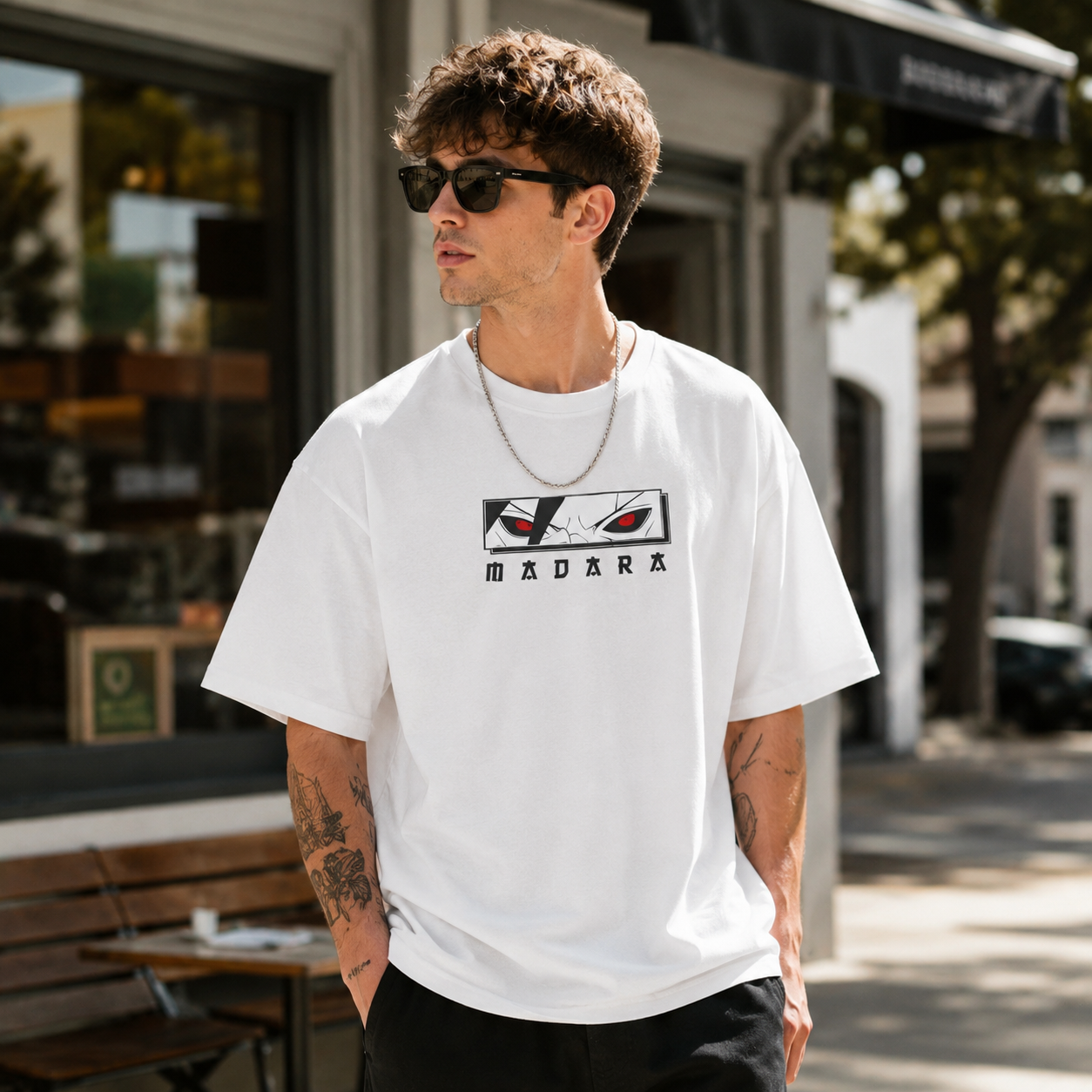 Oversized Streetwear Graphic T-Shirt – Bold Back Print Illustration Tee