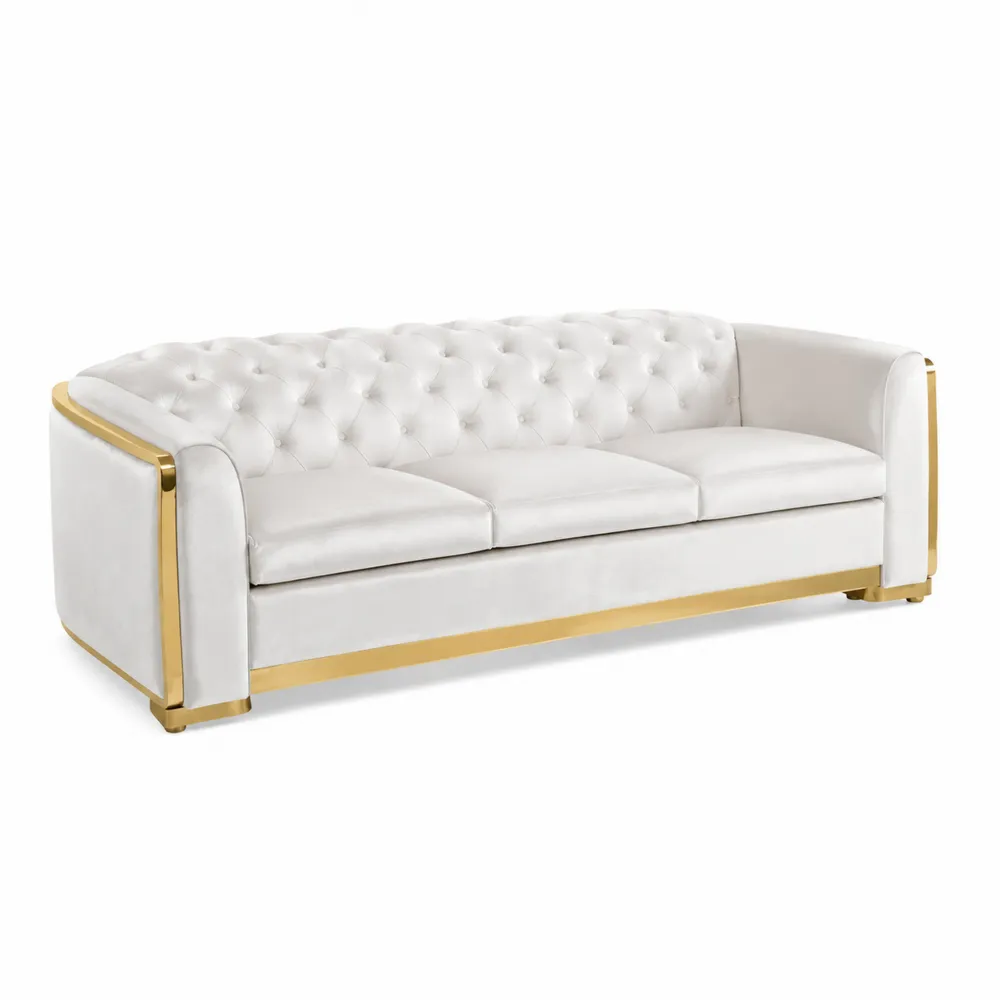 Biała sofa trzyosobowa ze skórą ekologiczną i metalowymi elementami