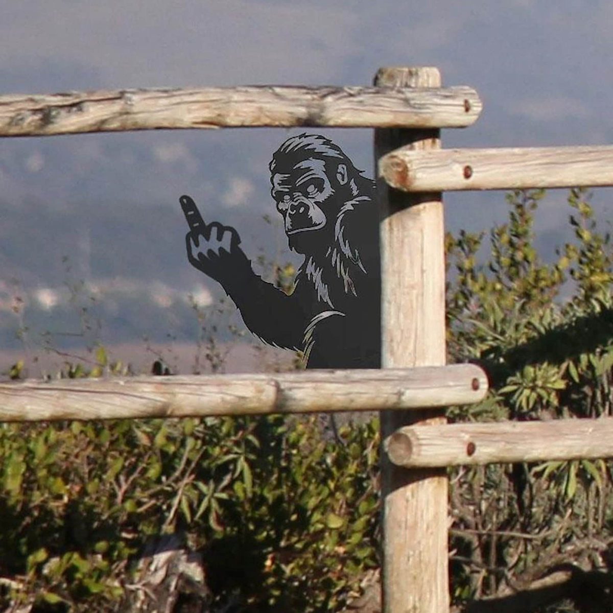 🤣Hilarious Middle-Finger Metal Yard Decor
