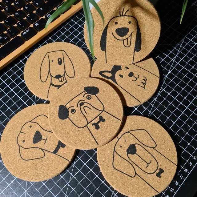 🐾Cute Round Cork Coaster Set 