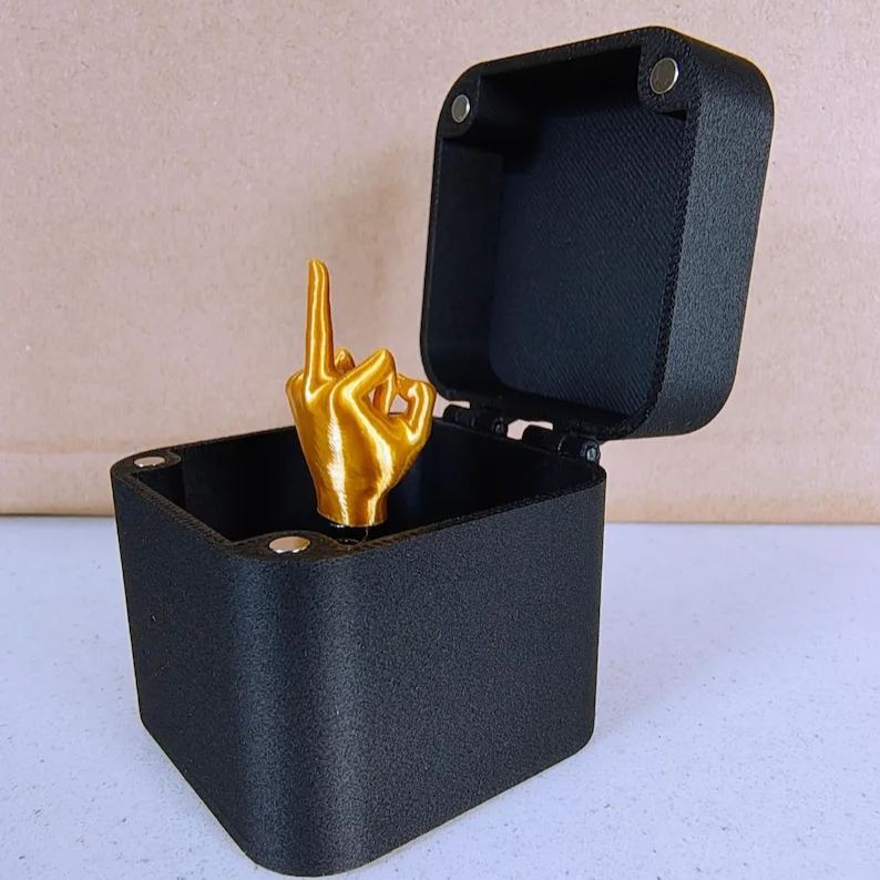 🤣Funny Surprise Gift Box
