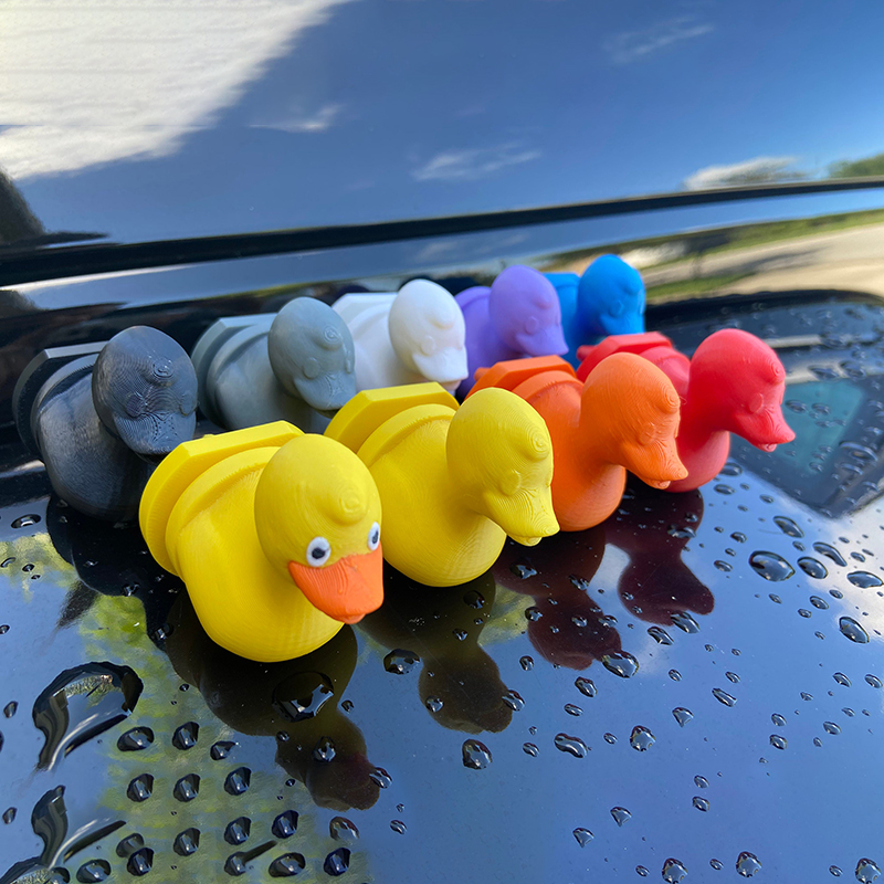 💦 Meet the Ultimate Car Accessory: The Fun Middle Finger Spraying Duck! 🦆💥