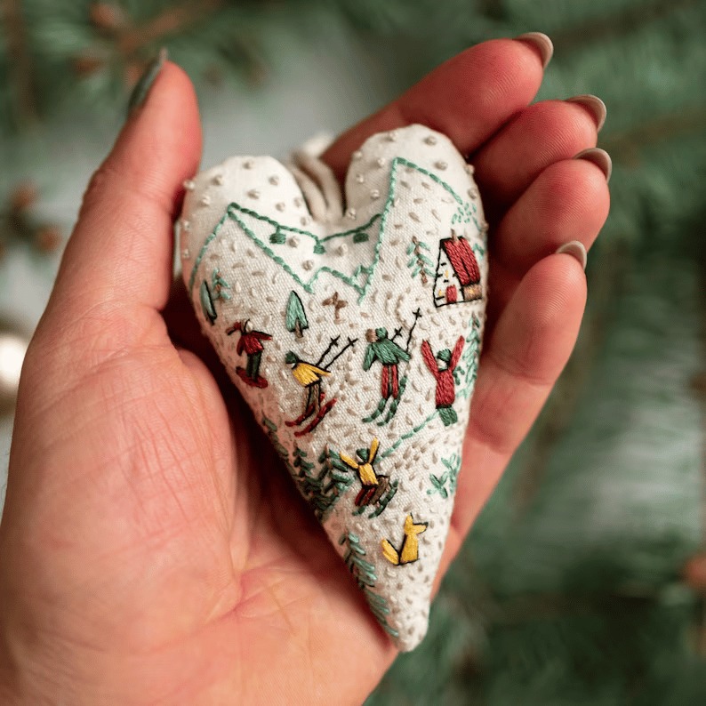 ❤️DIY Heart Shaped Christmas Ornament Embroidery Kit