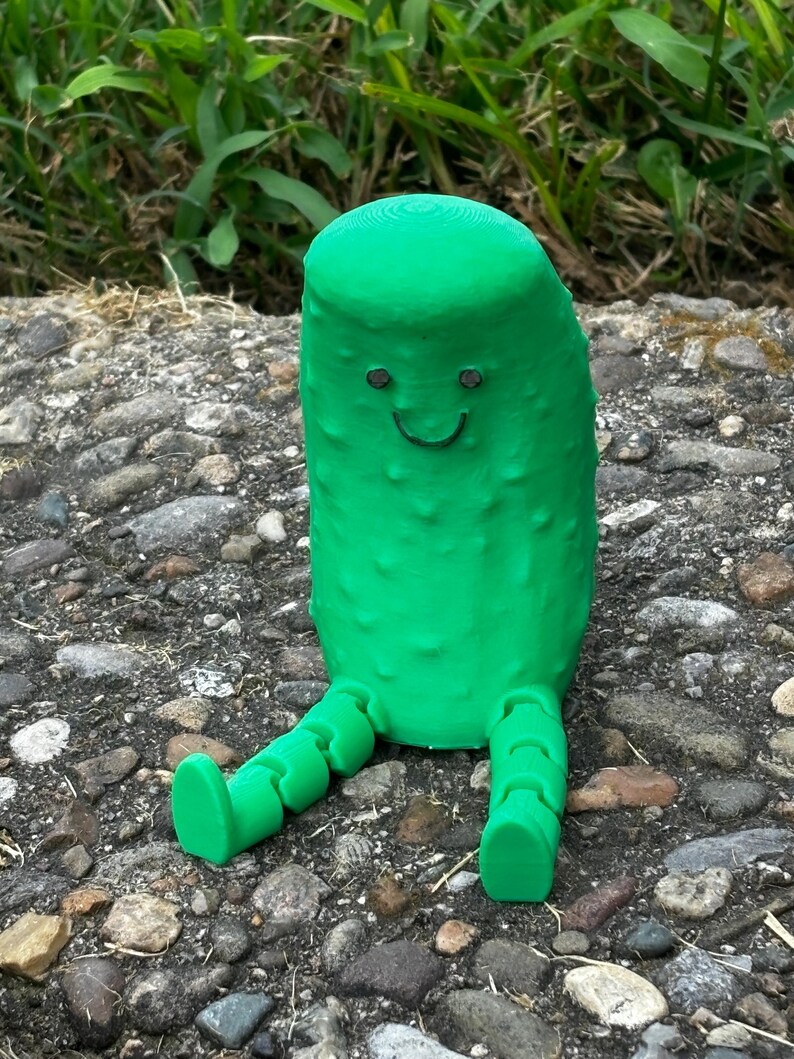 Pickle Pals – The Ultimate Desk Buddy!