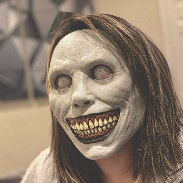 😈Creepy Smiling White Face Mask