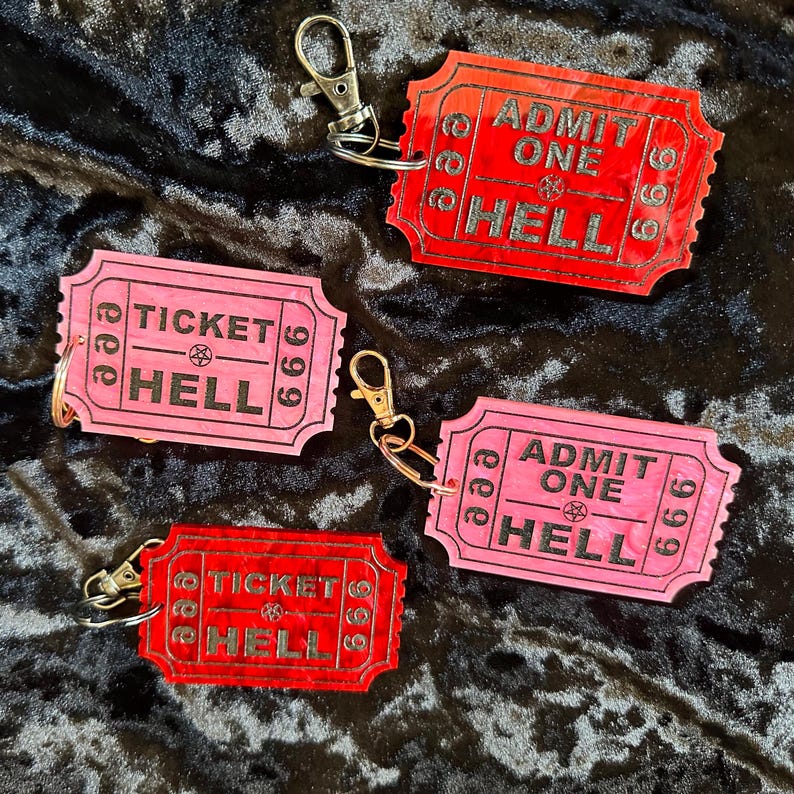 😈TICKET TO HELL keychain