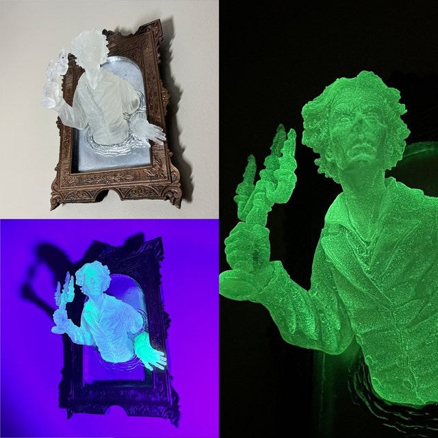 Ghost In the Mirror Wall Decoration