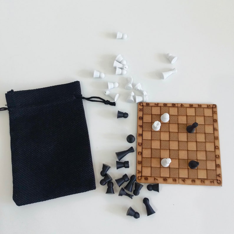 Mini Pocket Size Chess Set