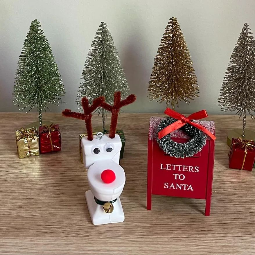 Toilet Reindeer