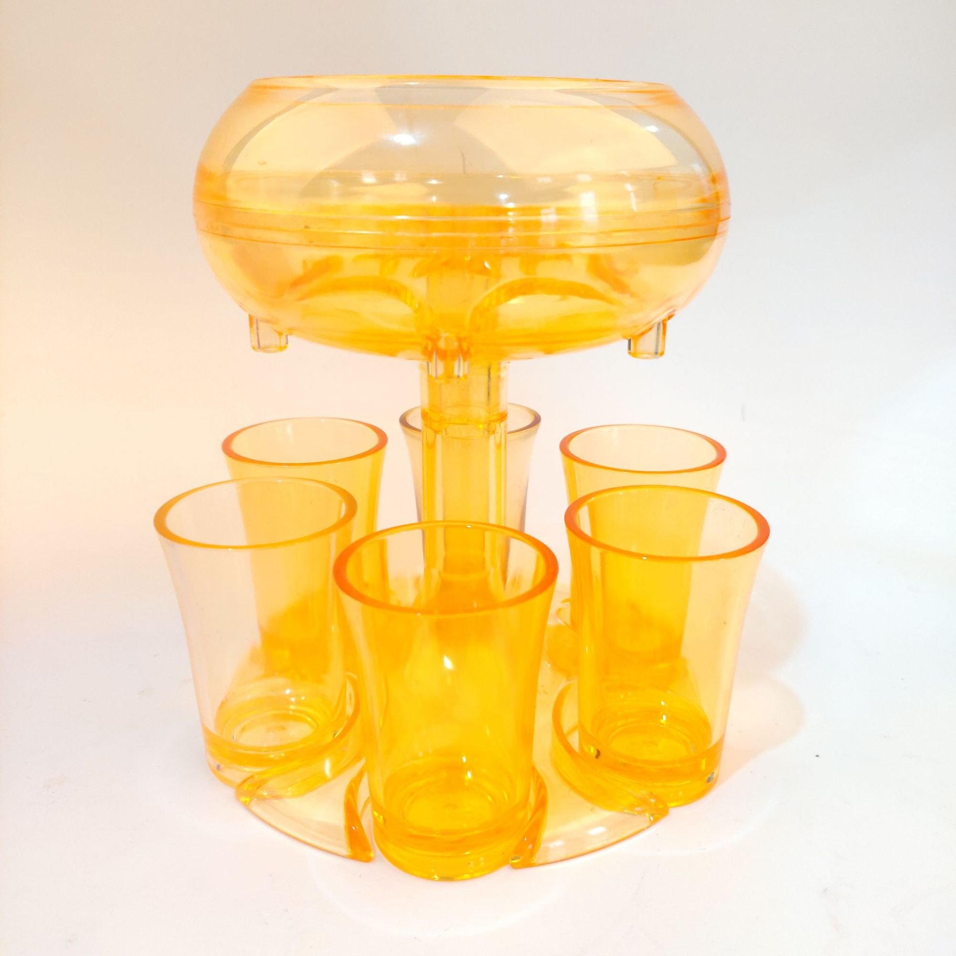 🥂6 Shot Glass Dispenser and Holder
